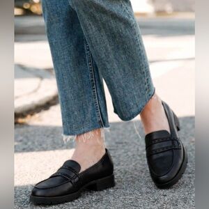 LifeStride London Womens Black Loafers Soft System Comfort Low Lug Heel Size 9W